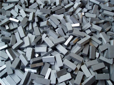 Macchina di saldatura del segmento di lama con sega a diamante: processo di s...